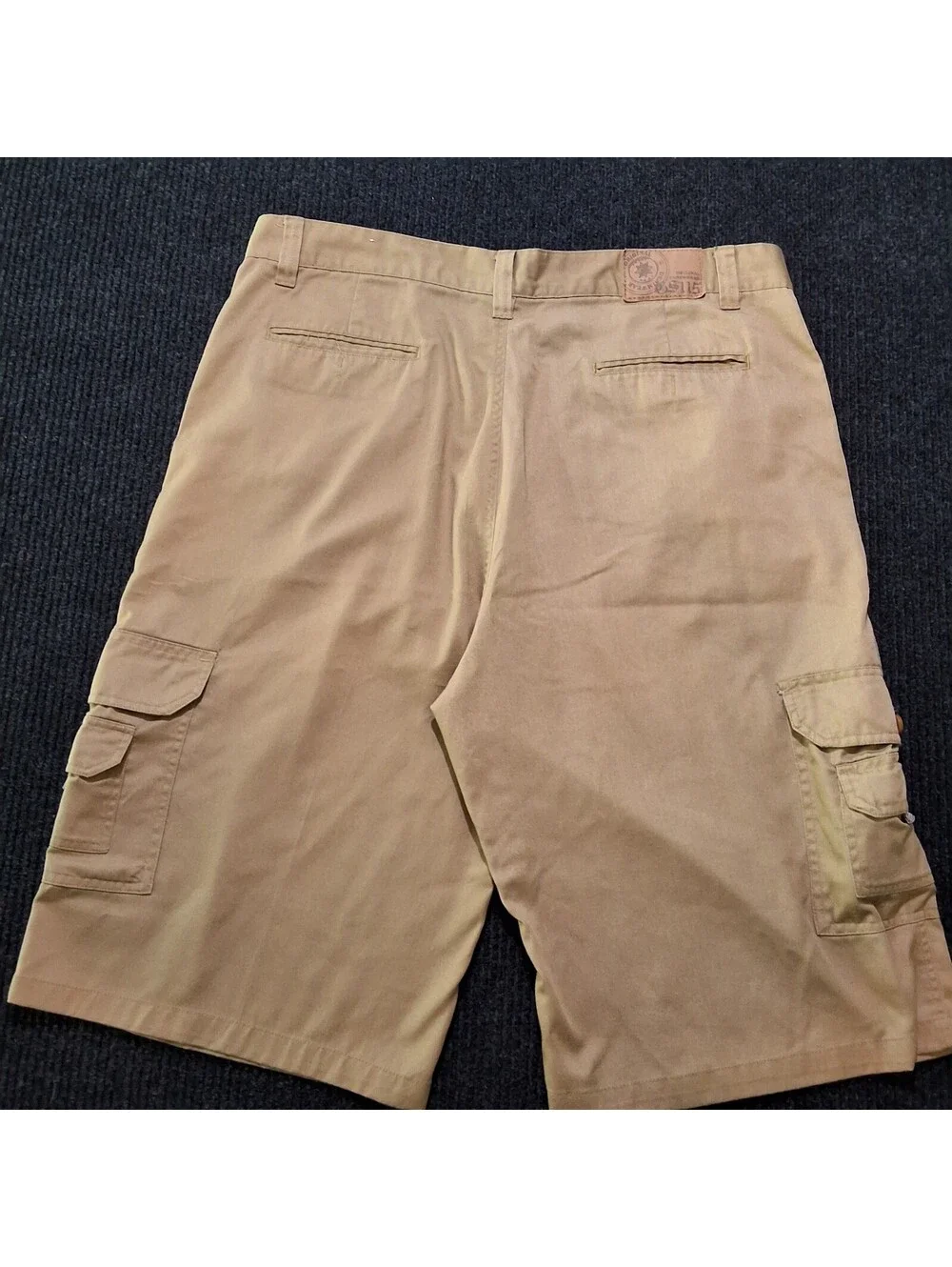 GS115 Men's Khaki Cargo Shorts  Skater Style Size 38